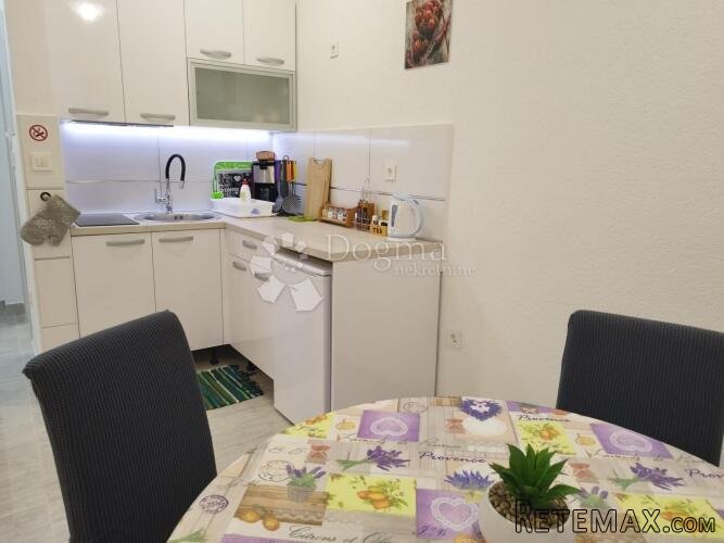 MALINSKA - 2 APARTMANA SA SJENICOM - 8