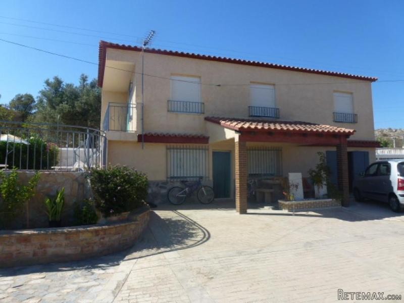 Villa for sale in Hondon de los Frailes..