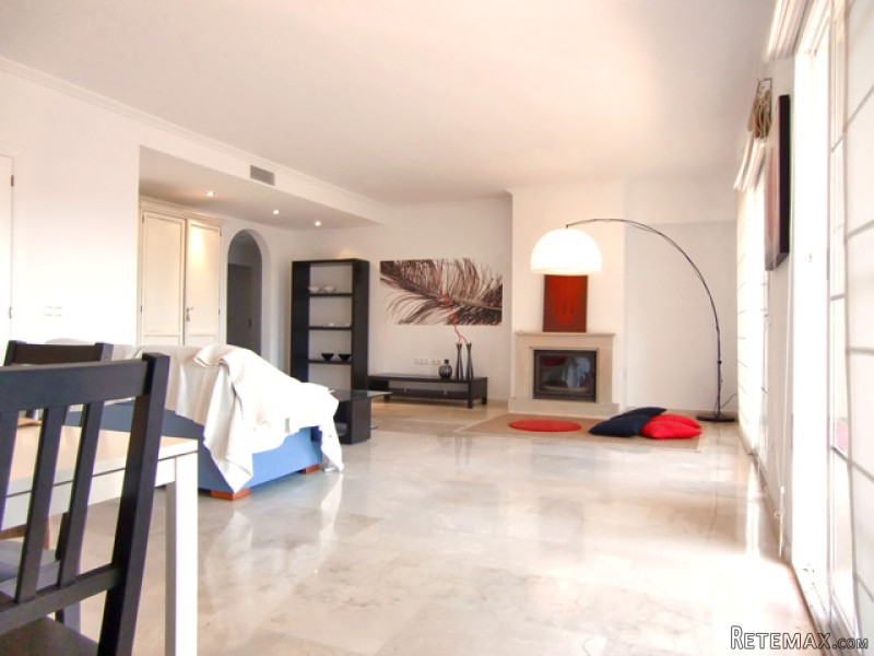 IMPERIAL PROPERTIES SANTA PONSA -.. - 2