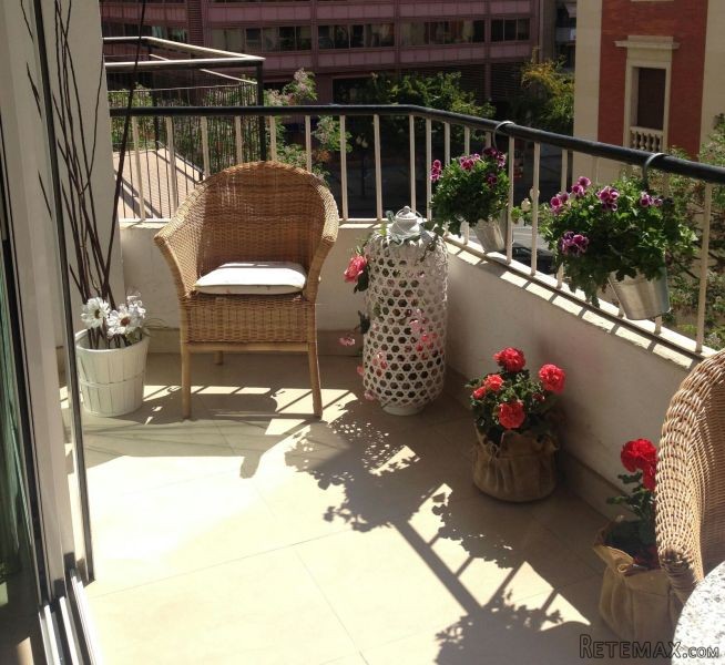 3 bedroom, 2 bathroom Apartment, (build..