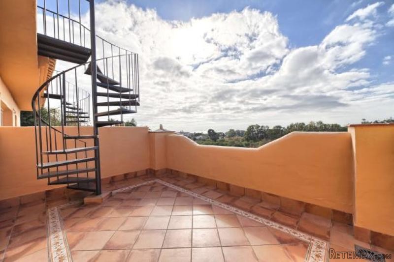 3 bedroom town house for sale - 2