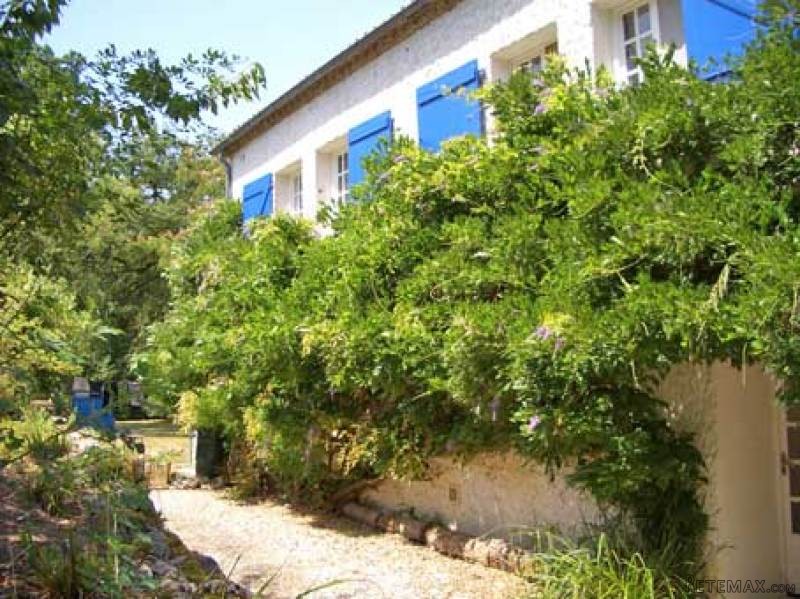Country House Nr Beauvile