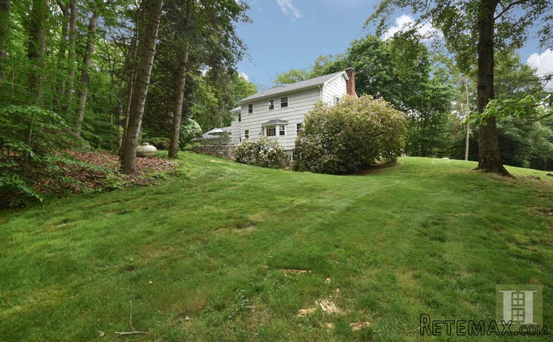 4 bedroom House For Sale: 60 EVERGREEN.. - 2