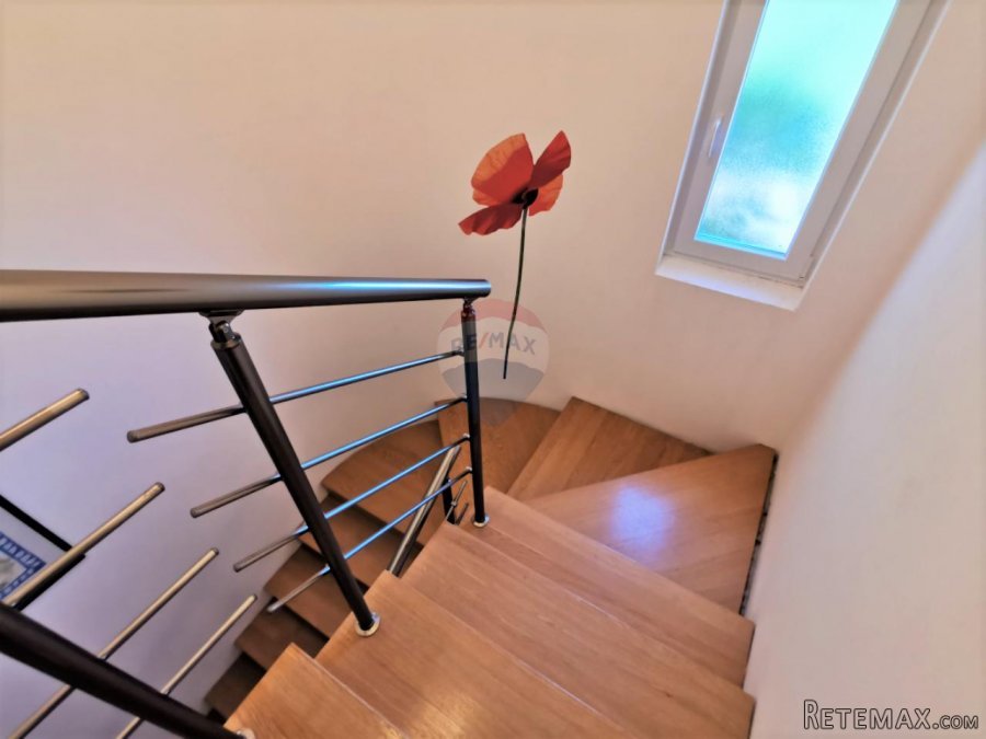Otok Pag- obiteljska vila u mediteranskom stilu - 7
