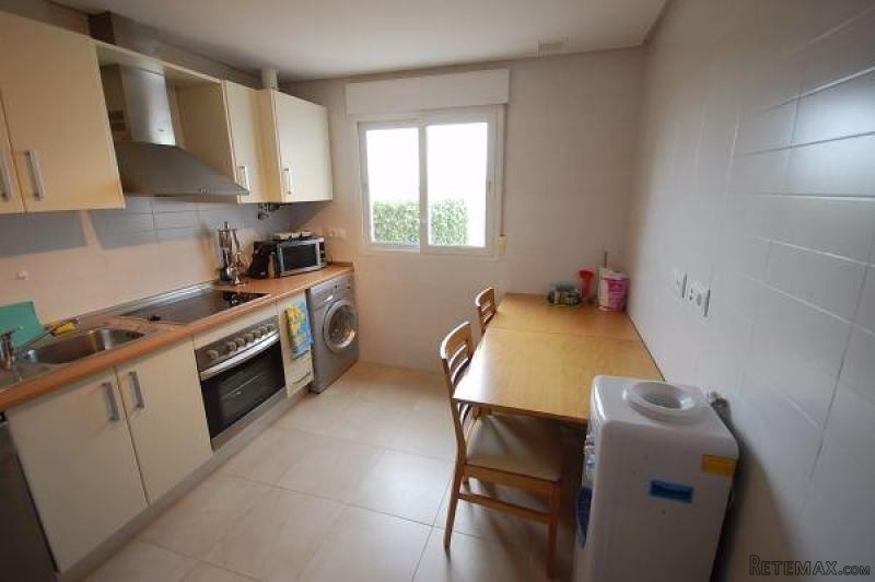 2 bedroom apartment for sale - 2