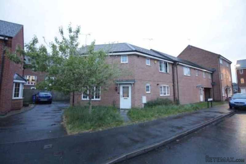 3 bedroom, Semi-detached House house..