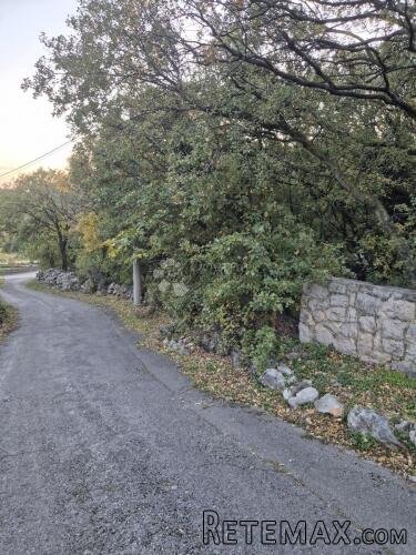 GRAĐEVINSKO ZEMLJIŠTE 435m2 Donji Zagon