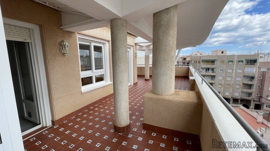 Excellent penthouse with corner terrace,Year of.. - 2