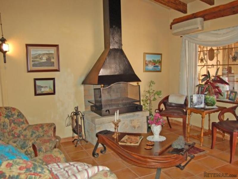 Townhouse With Original Majorcan.. - 2