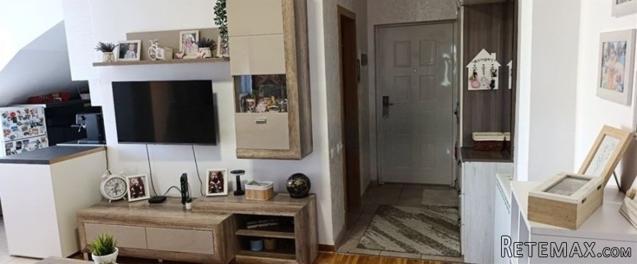 Prodajem dvoiposoban kompletno namesten i uknjizen stan - 5