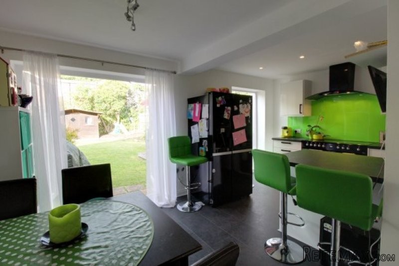 3 bedroom, Semi-detached House house.. - 2