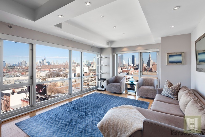 2 bedroom Apartment For Sale: 560..