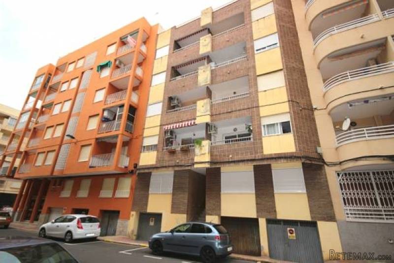 2 Bedroom 1 Bathroom Apartment In..