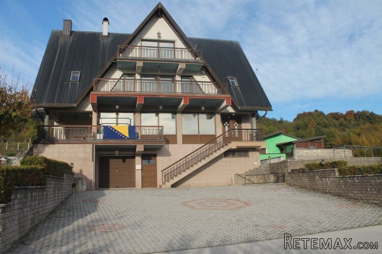 Posjed - ranč sa luxuznom kućom i voćnjakom Bihać - 2