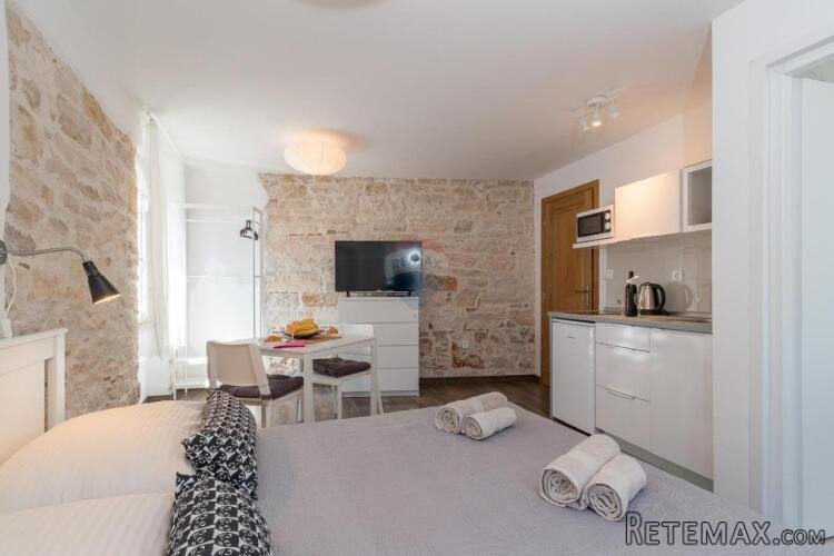 Istra,Rovinj,2 studija u centru,40m2,mirna ulica,blizu mora - 3