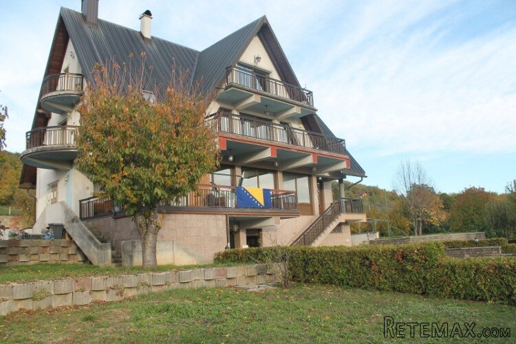 Posjed - ranč sa luxuznom kućom i voćnjakom Bihać - 9