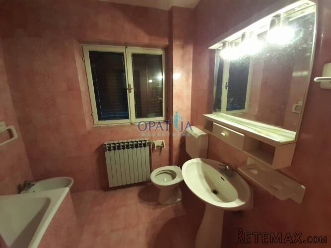Opatija samostojeća kuća 300 m2 pogledom na more - 11