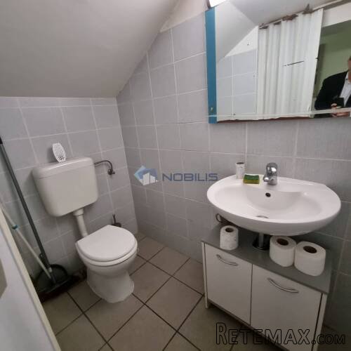 Zagreb, Selska, ured / garsonijera 35 m2 - 12