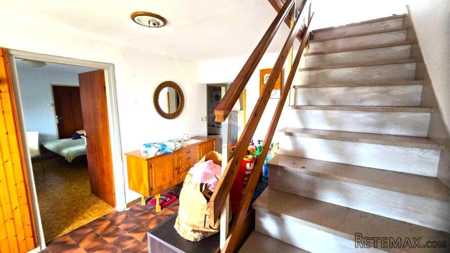 Istra,Rovinj-9 km, velika dvojna kuća 200 m2 + dvorište 320 - 3