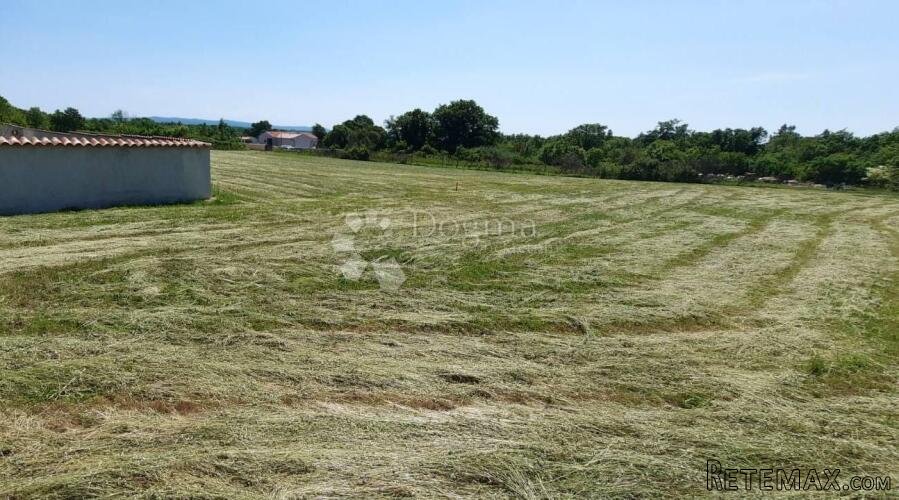 ZEMLJIŠTE S GRAĐEVINSKOM DOZVOLOM! - 3