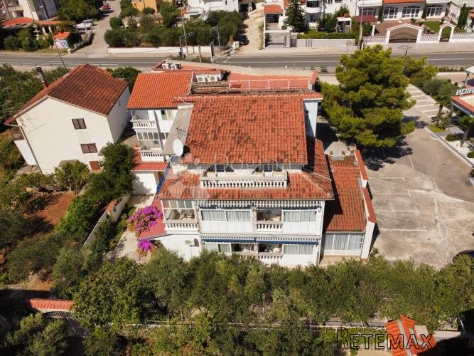 VODICE - HOTEL SA 17 SOBA BLIZU MORA - 4