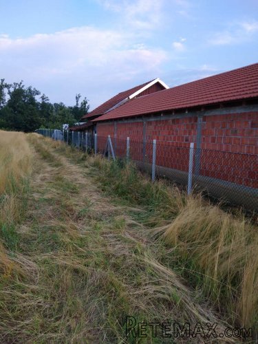 Prodajem kucu sa poslovnim prostorom - 16