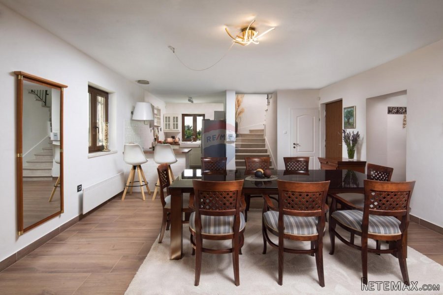 ISTRA, VIŠNJAN ELEGANTNA DIZAJNERSKA VILLA S BAZENOM I WELLN - 8