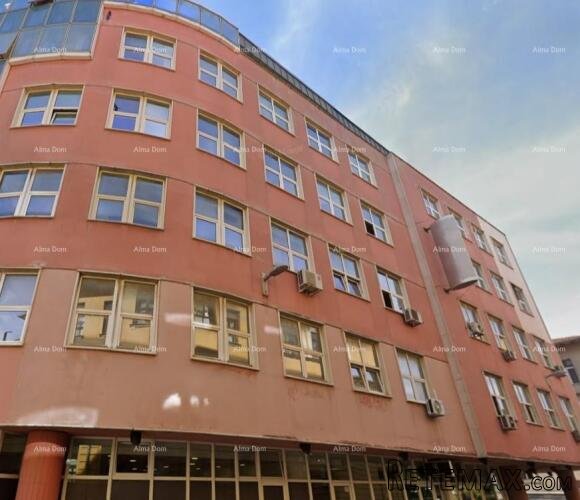 Prodaja - poslovni prostor površine 25m2, odlična lokacija..