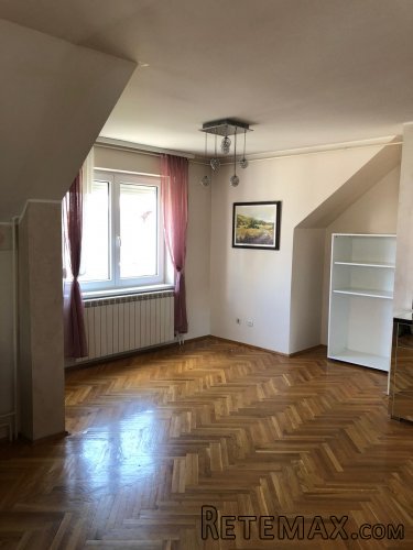 Trosoban stan od 102m2 u Banovcima - 2