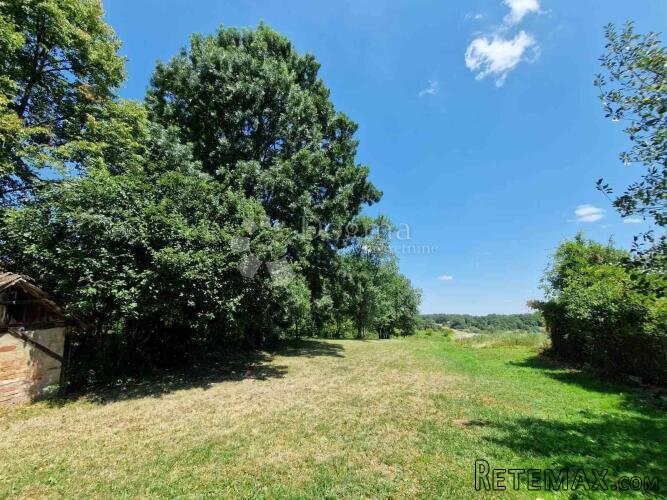 Odlična kuća za investiciju - 3