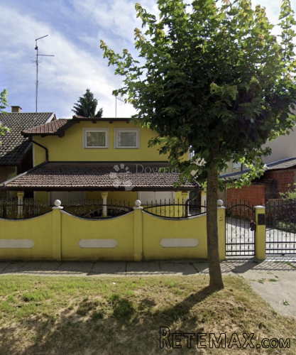 Luksuzna kuća u centru sa dodatnim objektom
