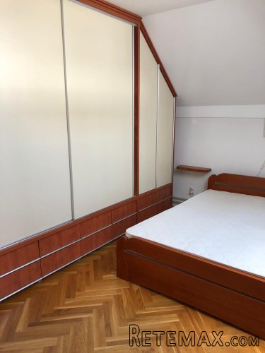 Trosoban stan od 102m2 u Banovcima - 5