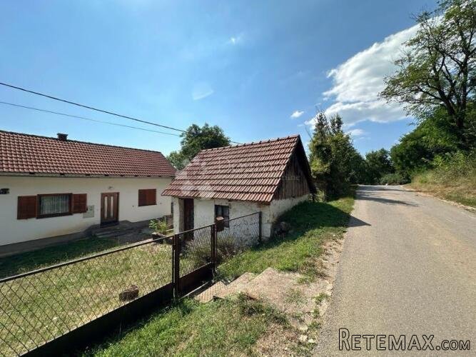 SEOSKO IMANJE S DVA POMOĆNA OBJEKTA I 3800M2 ZEMLJIŠTA