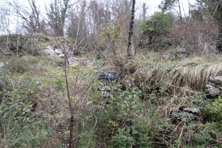 Gornji Rukavac, građevinsko zemljište 725m2 - 2
