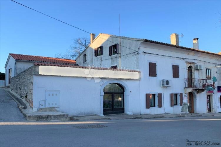 ŽMINJ – odličan uhodan restoran plus stan na prvom katu - 2