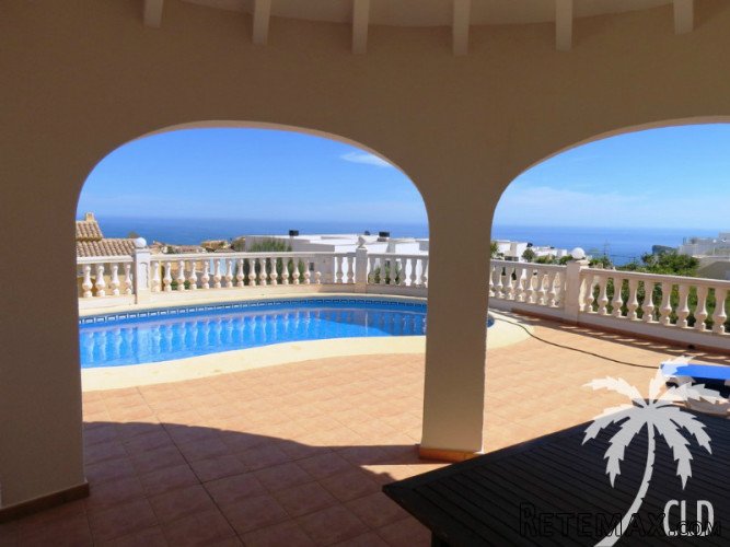 South east facing villa on one level built in 2008 in the.. - 2