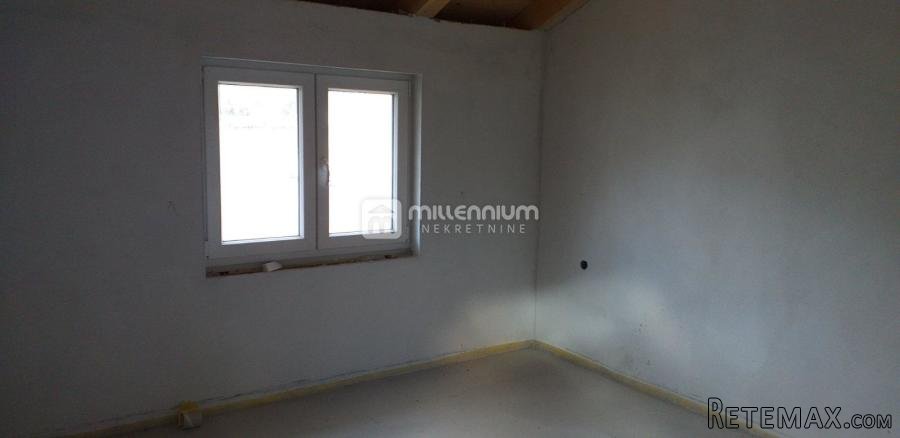 Sveti Kuzam, kuća 120m2, P+V.POT, terasa