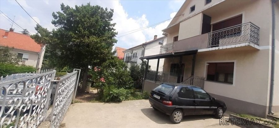 Prodaje se porodicna kuca u Sremcici - 2