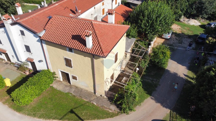 Istra, Brtonigla, okolica, dvije kuće u nizu - 2