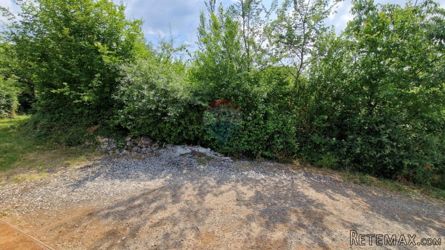 Istra, Svetvinčenat, Negrađevinsko Zemljište 403m2