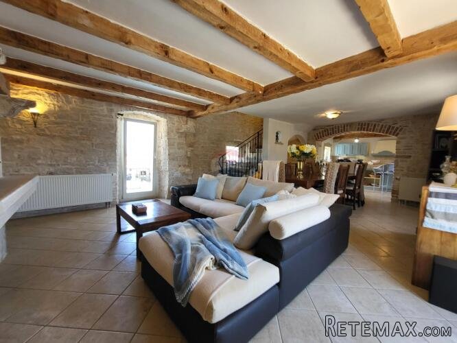 Istra, Marčana okolica, prekrasna autohtona kamena villa - 3
