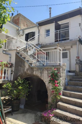 Draga Bašćanska - kuća u nizu 75m2, terase
