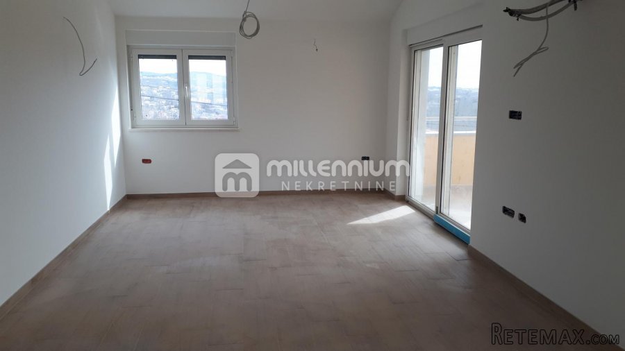 Kastav, 330m2, kuća s dva stana i poslovnim prostorom - 10