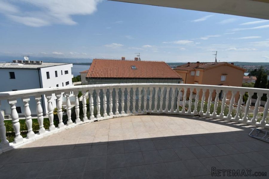 Veliki apartman s pogledom na more! Otok Krk