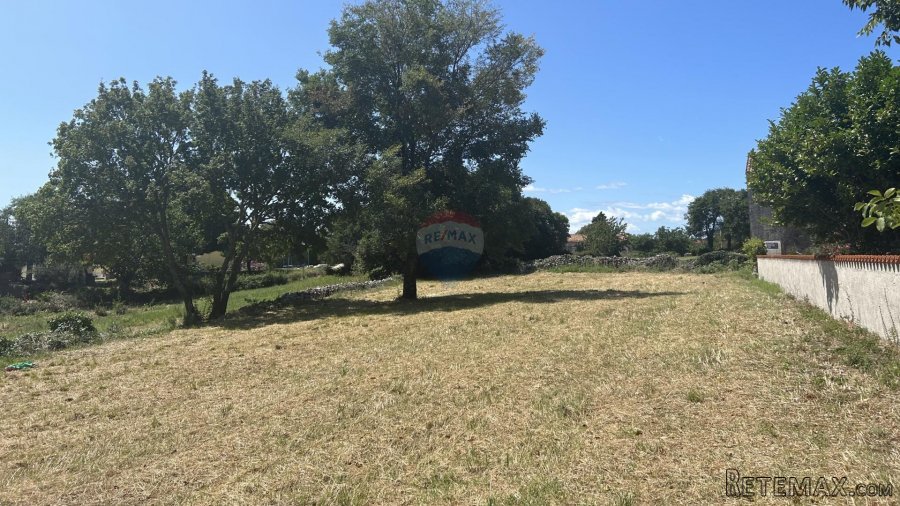 Istra, Barban, lijepo zemljište od 1986 m2 u mirnom mjestu - 3