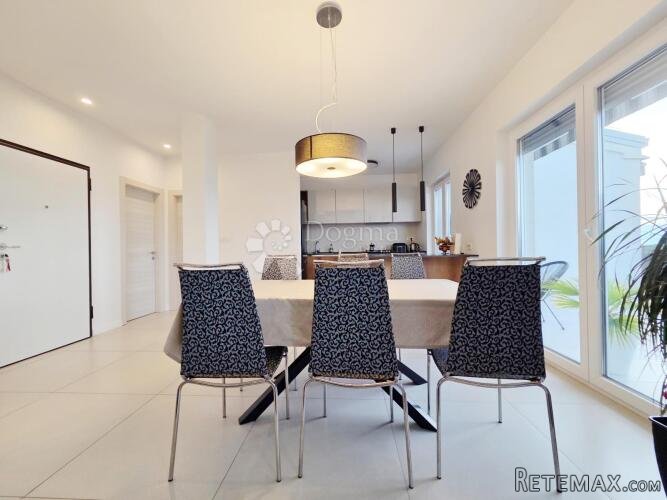 Rijeka, 114,75 m2 3sb/db.. Jedinstvena nekretnina - 3