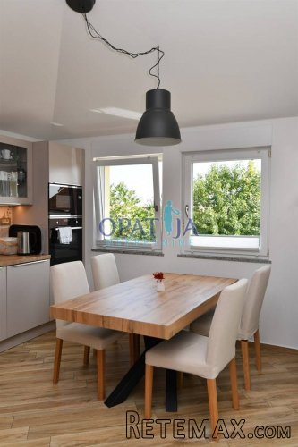 Kastav - penthouse s pogledom na more - 2
