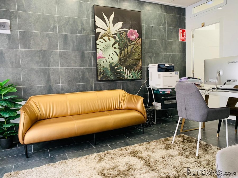 Premises/office located in Torrevieja, consisting of a.. - 2