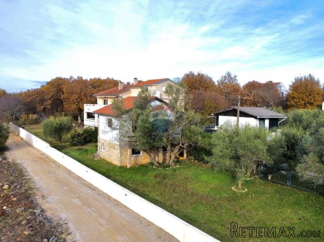 Krk, Linardići - samostojeća kuća sa projektom za rekonstruk - 3