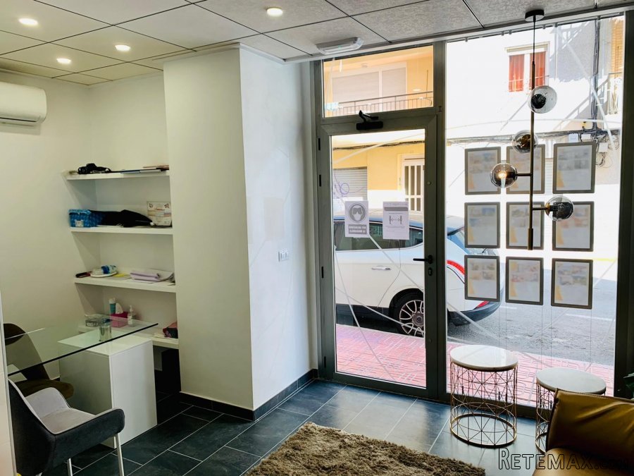 Premises/office located in Torrevieja, consisting of a.. - 3